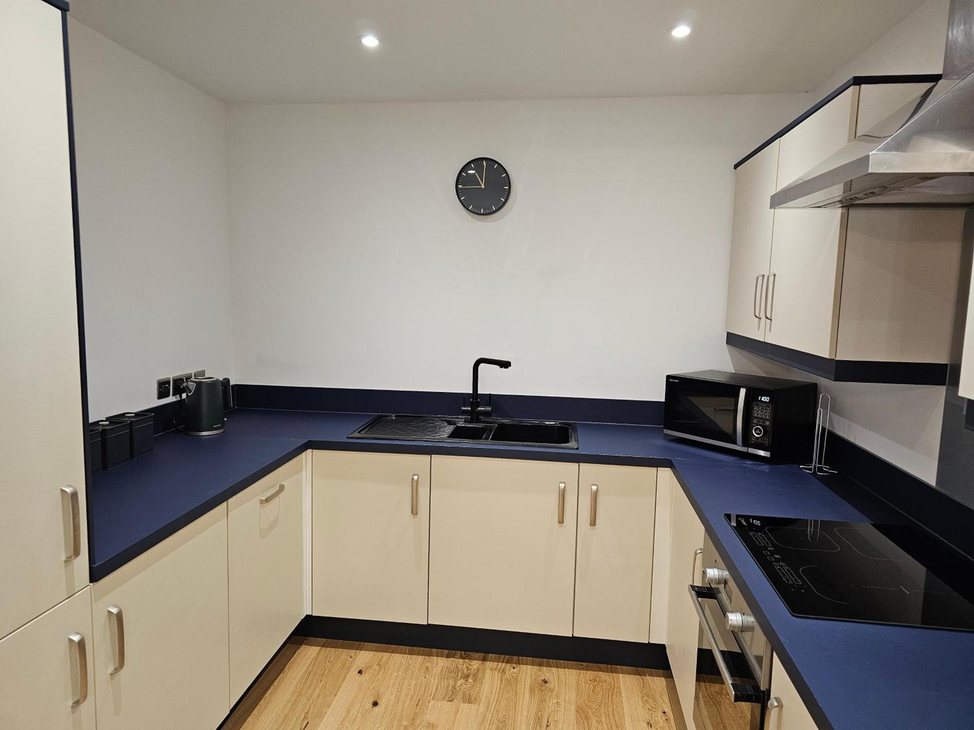Spacious Modern 2-Bed Parking & Wi-Fi & 65"Oled Bristol Exterior foto