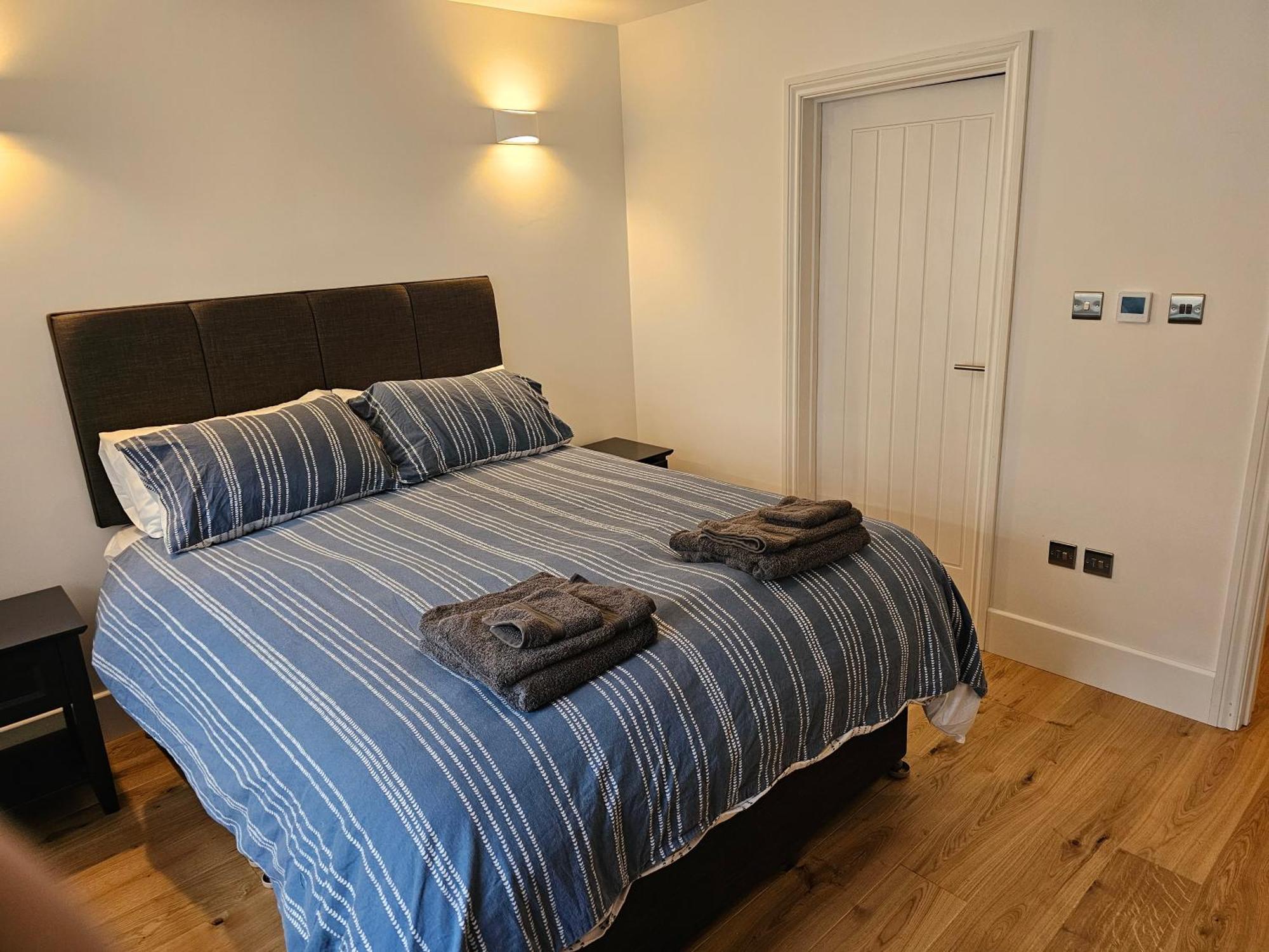 Spacious Modern 2-Bed Parking & Wi-Fi & 65"Oled Bristol Exterior foto